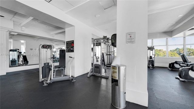 18041 Biscayne Boulevard 202, Aventura, FL 33160