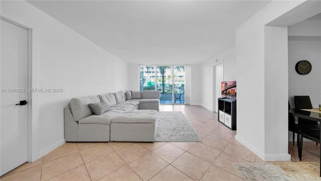 18041 Biscayne Boulevard 202, Aventura, FL 33160