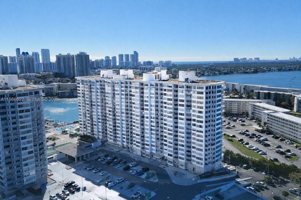18041 Biscayne Boulevard 202, Aventura, FL 33160
