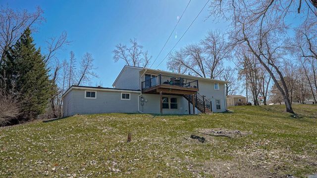 7810 Scandia Trail N, Forest Lake, MN 55025