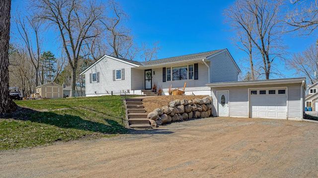 7810 Scandia Trail N, Forest Lake, MN 55025