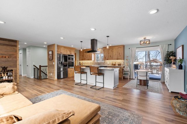 7810 Scandia Trail N, Forest Lake, MN 55025