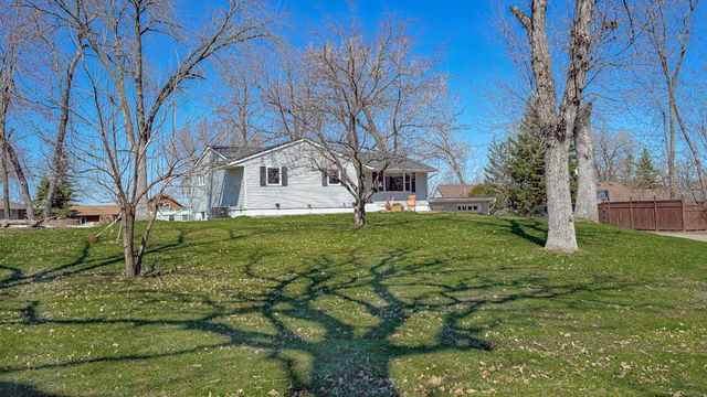 7810 Scandia Trail N, Forest Lake, MN 55025