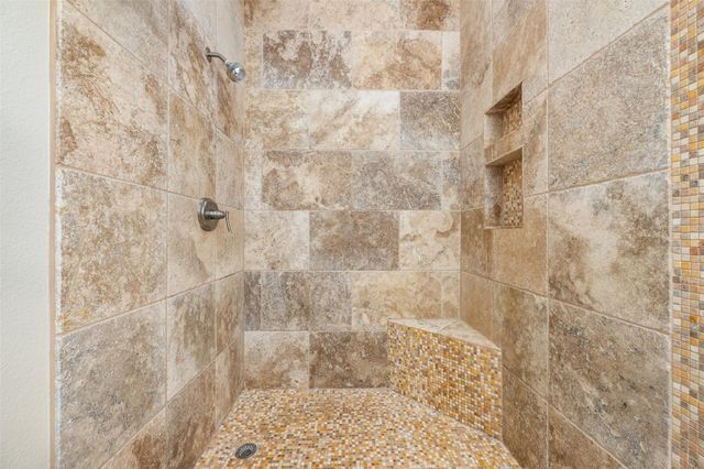 6801 Beckett RD 135L, Austin, TX 78749