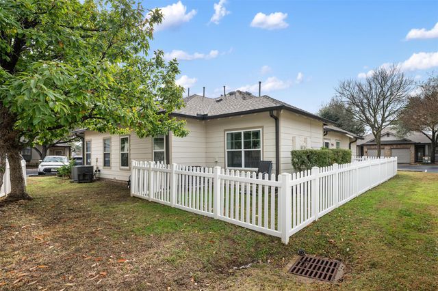 6801 Beckett RD 135L, Austin, TX 78749