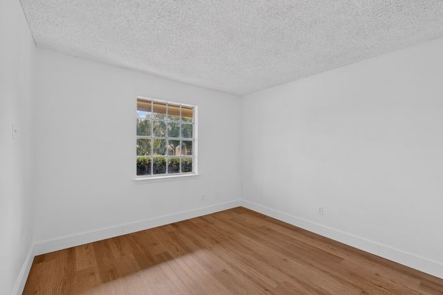 2709 Laramie Street, Irving, TX 75062