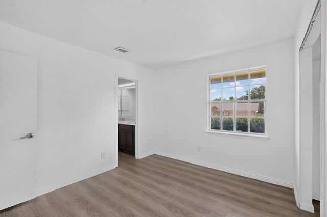 2709 Laramie Street, Irving, TX 75062