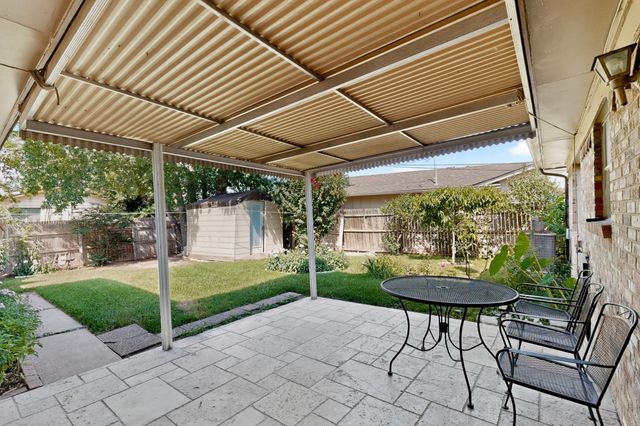 2709 Laramie Street, Irving, TX 75062