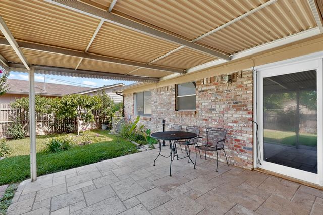 2709 Laramie Street, Irving, TX 75062