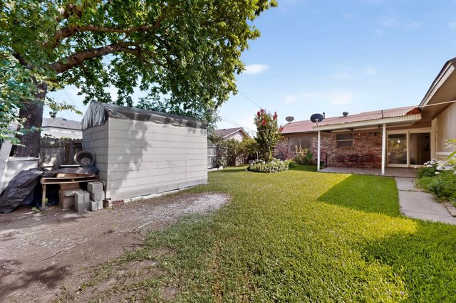 2709 Laramie Street, Irving, TX 75062