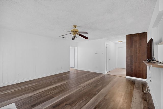 2709 Laramie Street, Irving, TX 75062