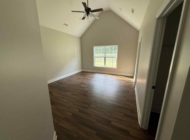 51 Bluff Creek Rd, Brush Creek, TN 38547