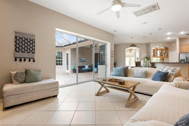 22610 NIGHT HERON WAY, Bradenton, FL 34202