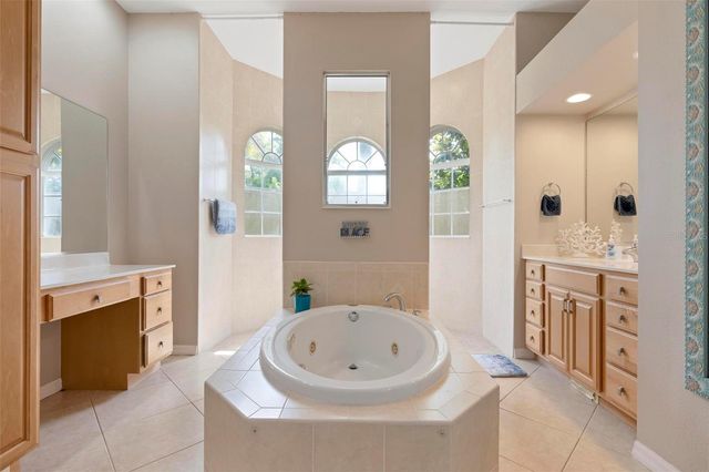 22610 NIGHT HERON WAY, Bradenton, FL 34202