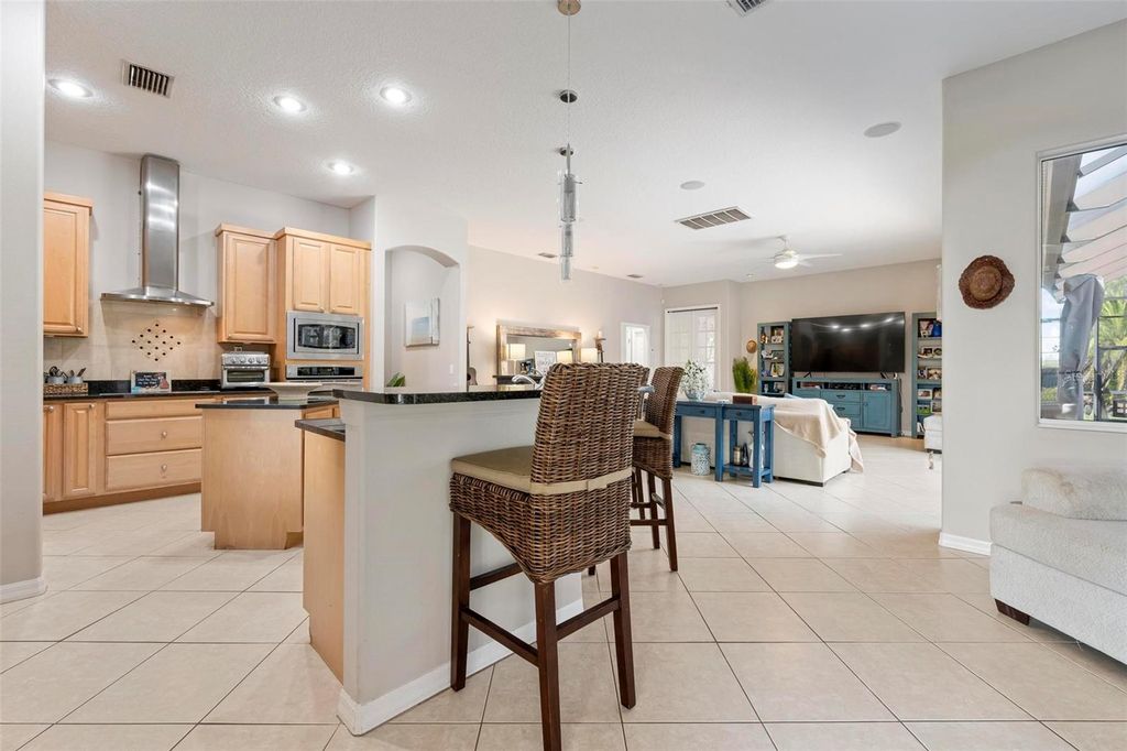 Image 12 of property listing at 22610 NIGHT HERON WAY, Bradenton, FL 34202