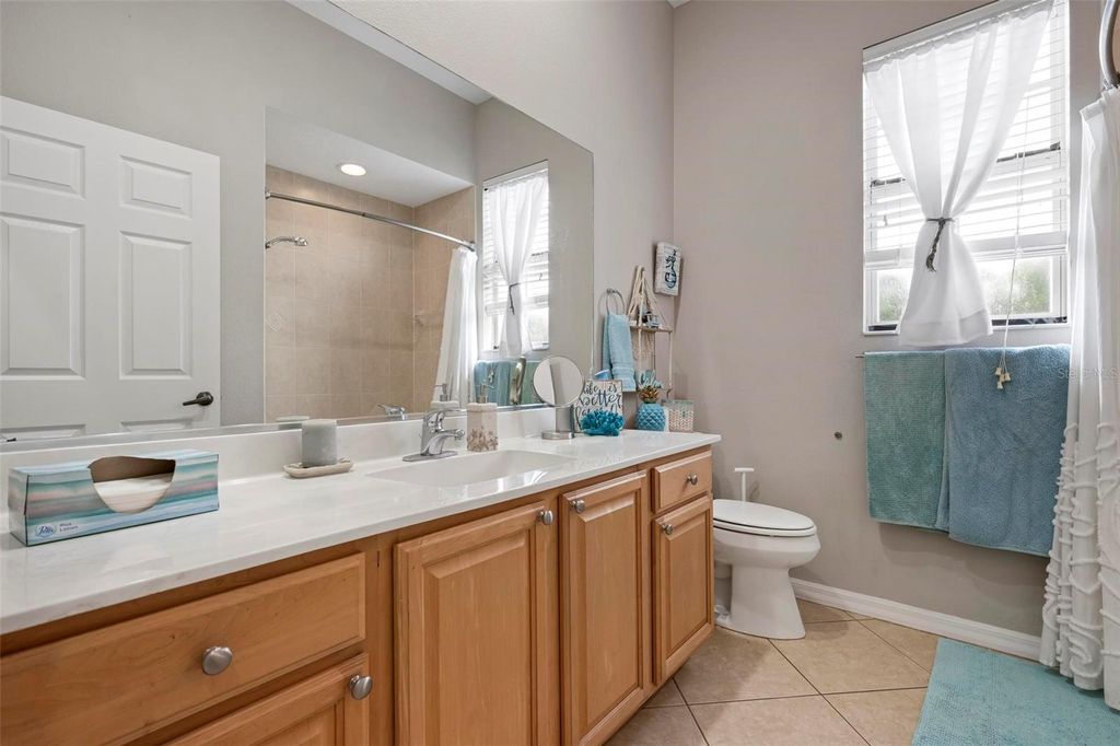 Image 30 of property listing at 22610 NIGHT HERON WAY, Bradenton, FL 34202