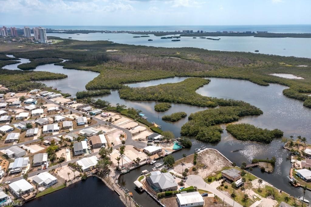 4808 Tahiti DR, BONITA SPRINGS, FL 34134 — photo 4