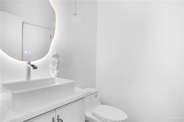 3107 S Livingston Street, Edinburg, TX 78542