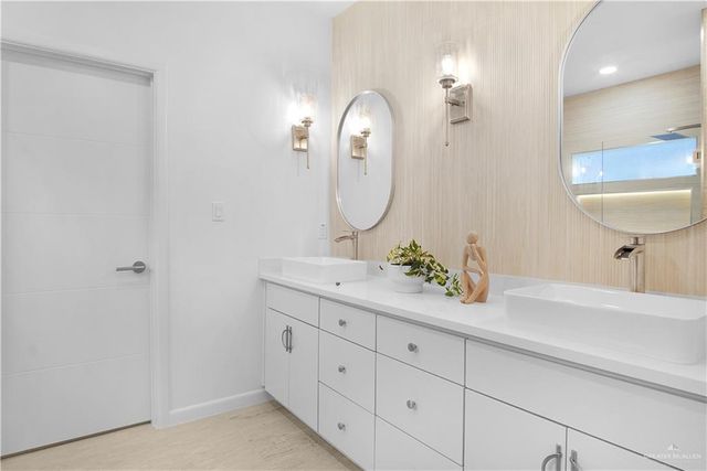 3107 S Livingston Street, Edinburg, TX 78542