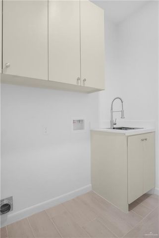 3107 S Livingston Street, Edinburg, TX 78542