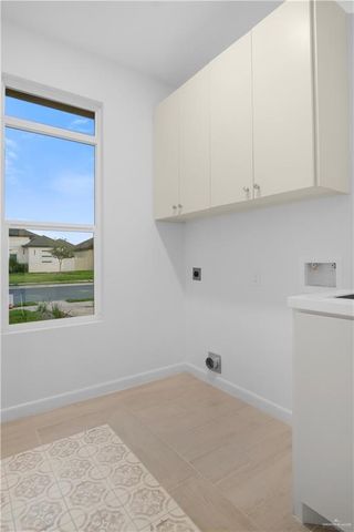 3107 S Livingston Street, Edinburg, TX 78542