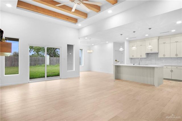 3107 S Livingston Street, Edinburg, TX 78542