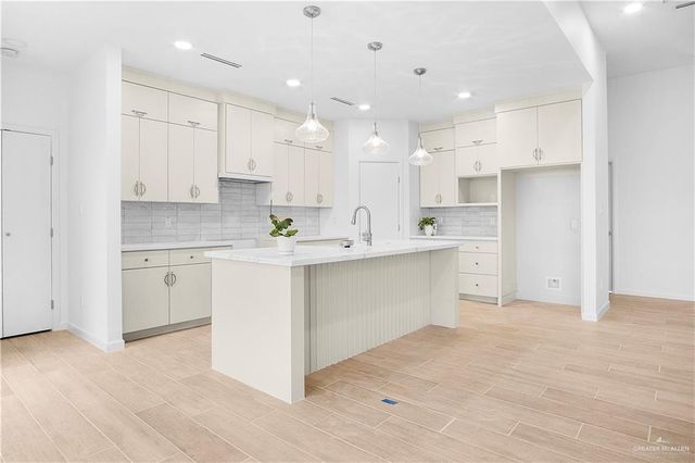 3107 S Livingston Street, Edinburg, TX 78542