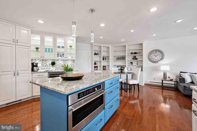 3905 PROSPERITY AVE, Fairfax, VA 22031