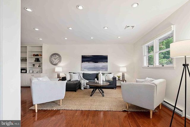 3905 PROSPERITY AVE, Fairfax, VA 22031