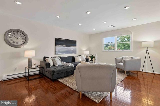 3905 PROSPERITY AVE, Fairfax, VA 22031