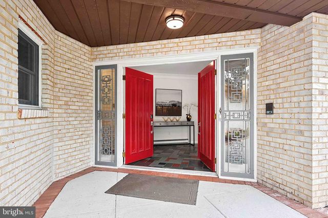 3905 PROSPERITY AVE, Fairfax, VA 22031