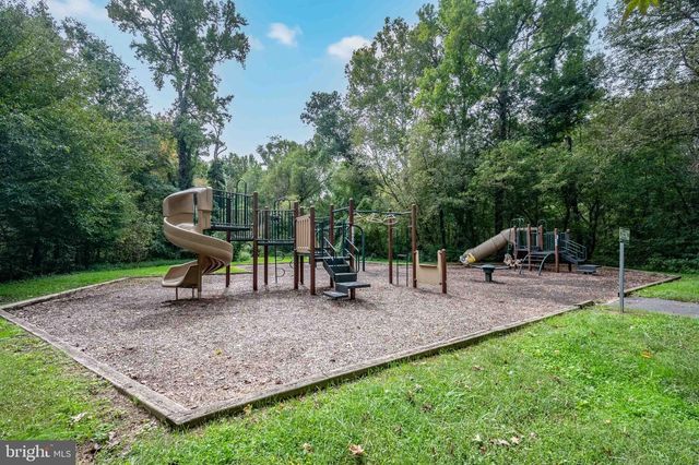 3905 PROSPERITY AVE, Fairfax, VA 22031