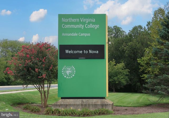 3905 PROSPERITY AVE, Fairfax, VA 22031