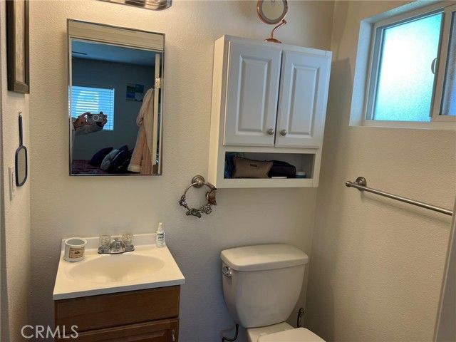 20323 Kinzie Street, Chatsworth (los Angeles), CA 91311