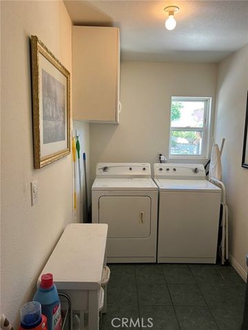 20323 Kinzie Street, Chatsworth (los Angeles), CA 91311