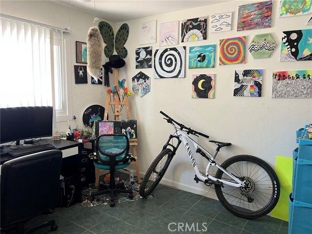 20323 Kinzie Street, Chatsworth (los Angeles), CA 91311