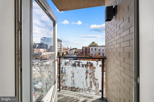 331-33 E GIRARD AVE, Philadelphia, PA 19125