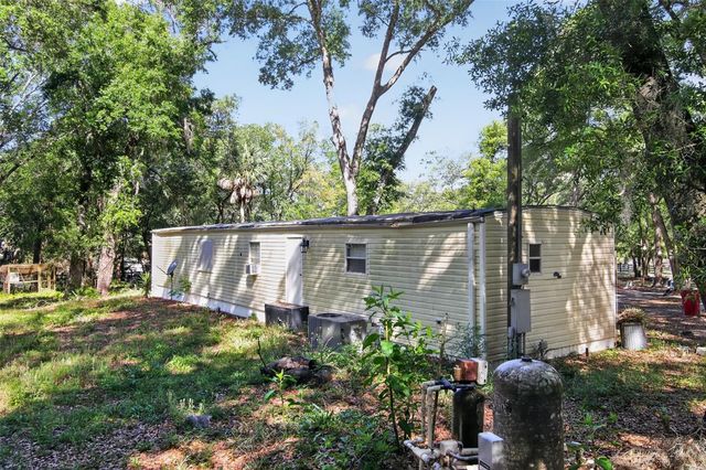 16940 SE 115TH AVENUE, Weirsdale, FL 32195