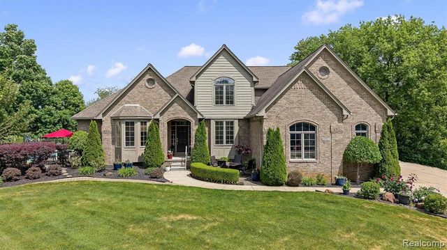 68960 Silver Fox Lane, Washington, MI 48095