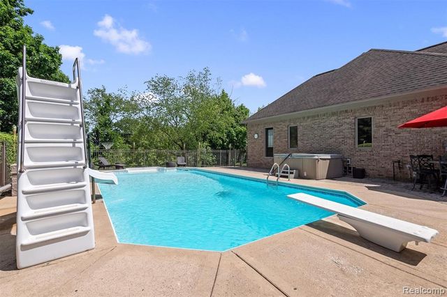 68960 Silver Fox Lane, Washington, MI 48095