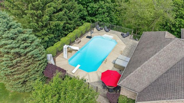 68960 Silver Fox Lane, Washington, MI 48095
