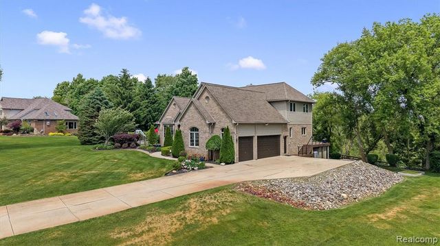 68960 Silver Fox Lane, Washington, MI 48095