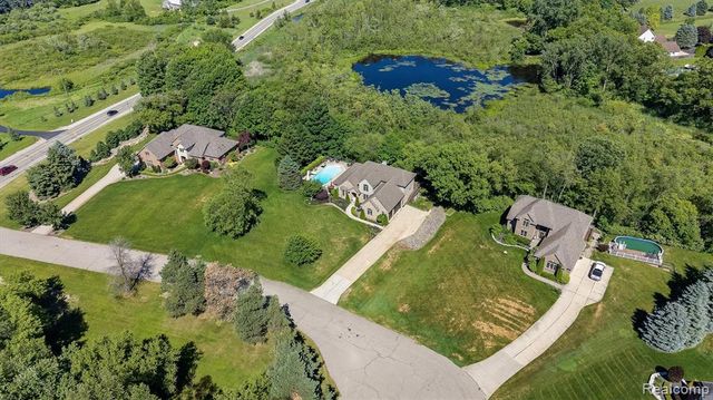 68960 Silver Fox Lane, Washington, MI 48095