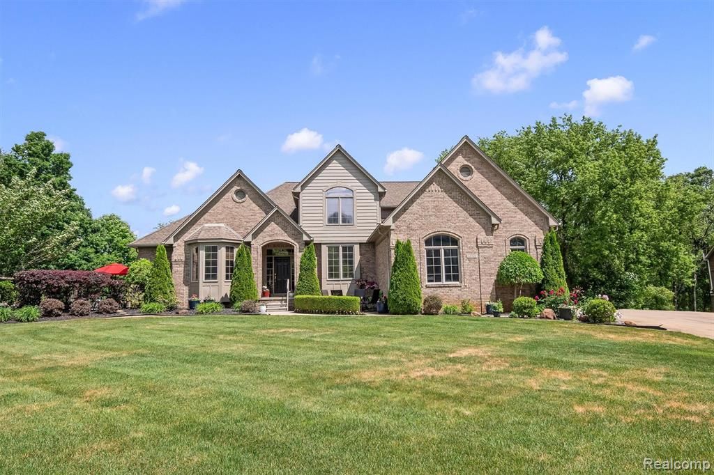 68960 Silver Fox Lane, Washington, MI 48095