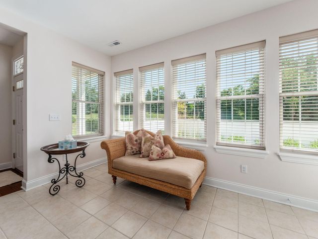 2738 Scioto Station Drive, Columbus, OH 43204