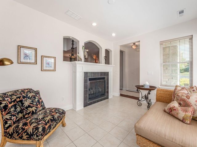 2738 Scioto Station Drive, Columbus, OH 43204