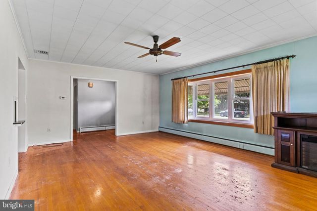 704 GREEN ACRES STREET, Mechanicsburg, PA 17055