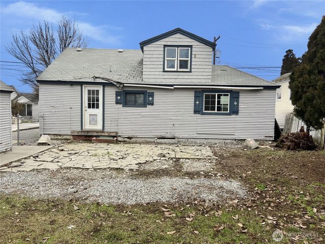 744 Saddlerock Drive, Wenatchee, WA 98801