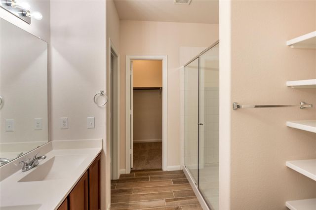 5000 Lexington Meadow LN, Del Valle, TX 78617