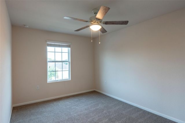 5000 Lexington Meadow LN, Del Valle, TX 78617